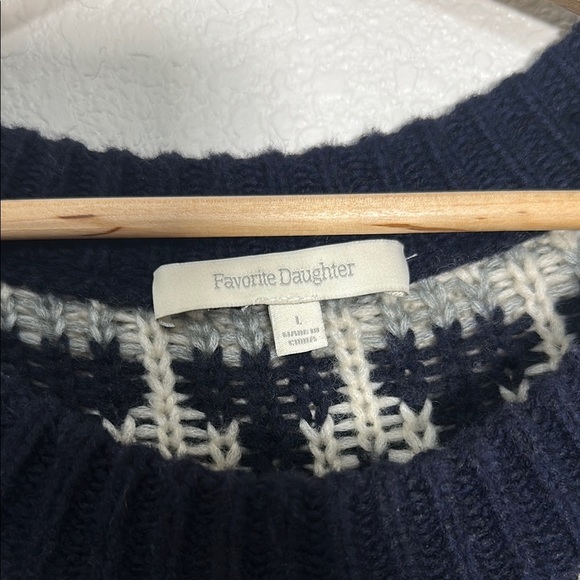 Favorite Daughter Tis The Season Sweater L - Picture 2 of 9